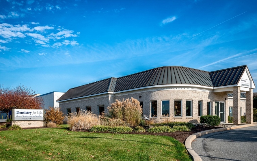 Outside view of Lancaster Pennsylvania dental office